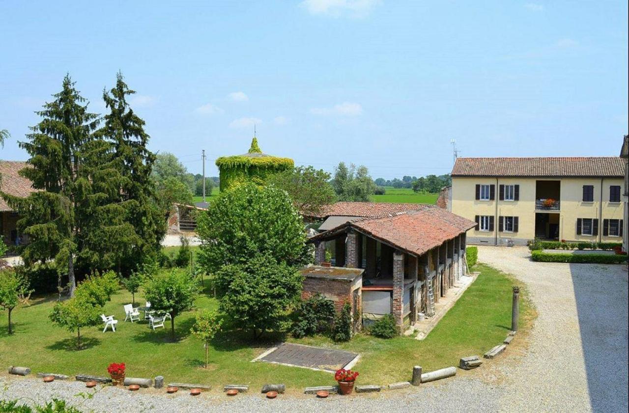 Agriturismo Fiamberta Bed and Breakfast Certosa di Pavia Buitenkant foto