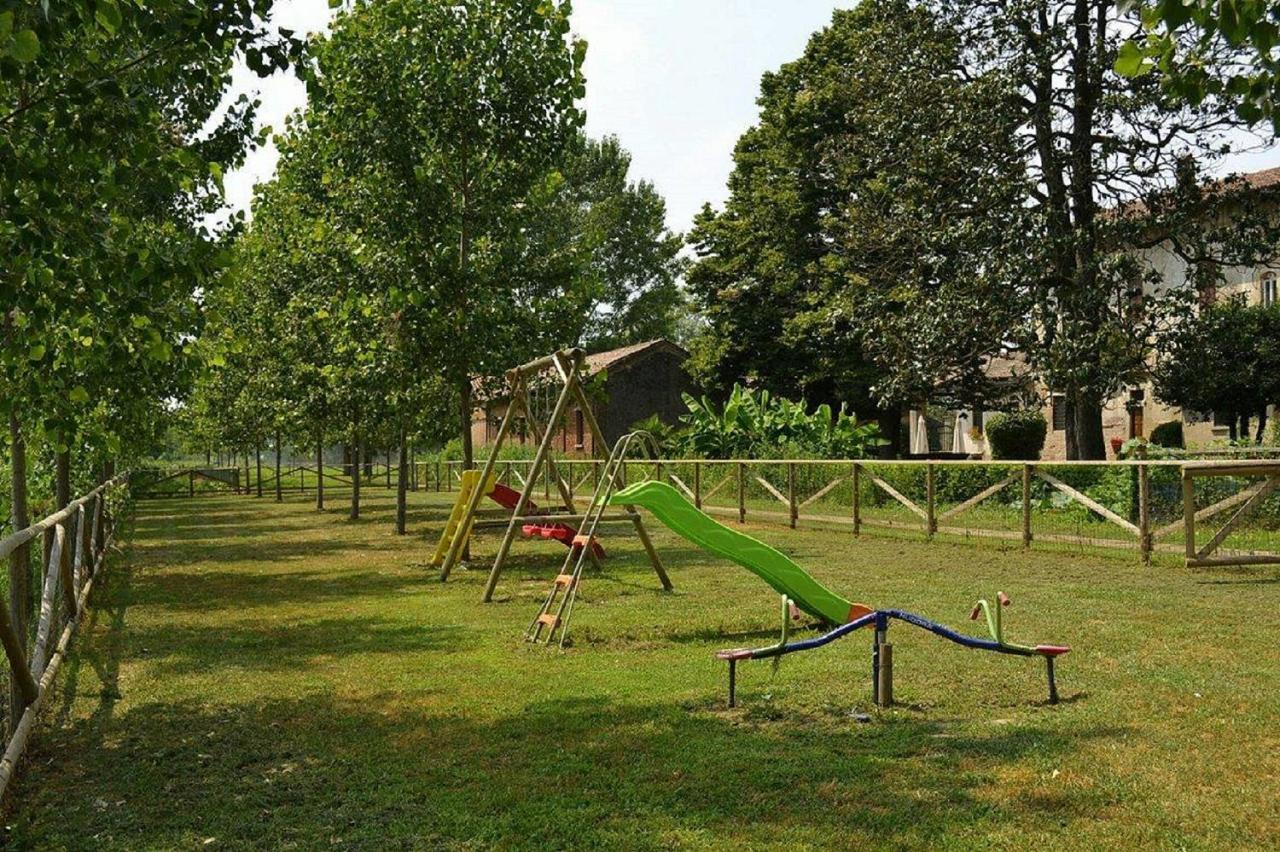 Agriturismo Fiamberta Bed and Breakfast Certosa di Pavia Buitenkant foto